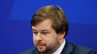 Ρωσικό-πετρέλαιο-και-φυσικό-αέριο-ελεύθερα-στις-αγορές-χωρίς-να-λαμβάνονται-υπόψη-οι-κυρώσεις,-λέει-το-ΥΠΕΝ-της-Ρωσίας