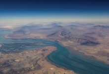 Στενά-του-Ορμούζ:-Μειώθηκαν-κατά-95%-τα-πλοία-στην-περιοχή-–-Αλλάζουν-πορεία-υπό-τον-φόβο-επιθέσεων