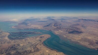 Στενά-του-Ορμούζ:-Μειώθηκαν-κατά-95%-τα-πλοία-στην-περιοχή-–-Αλλάζουν-πορεία-υπό-τον-φόβο-επιθέσεων