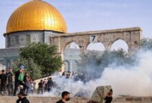 Ένταση-και-δακρυγόνα-καθώς-το-τέμενος-Αλ-Άκσα-παραμένει-κλειστό-για-το-Ιντ-αλ-Φιτρ