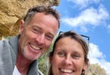 Ζευγάρι-Βρετανών-έκανε-τον-γύρο-του-κόσμου-με-μηχανή-και-κρατούνται-σε-φυλακή-του-Ιράν-για-κατασκοπεία