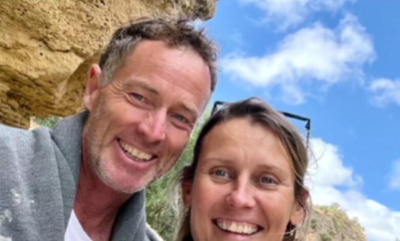 Ζευγάρι-Βρετανών-έκανε-τον-γύρο-του-κόσμου-με-μηχανή-και-κρατούνται-σε-φυλακή-του-Ιράν-για-κατασκοπεία