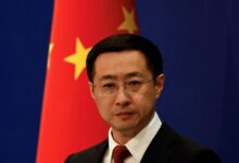 Η-Κίνα-ζητά-το-τέλος-του-πολέμου-στη-Μέση-Ανατολή:-«Πλήττει-τα-συμφέροντα-όλων-των-χωρών»