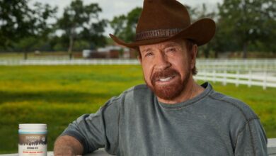 Πέθανε-ο-Τσακ-Νόρις