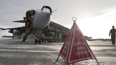 Γροιλανδία:-Δανοί-στρατιώτες-θα-ανατίναζαν-αεροδρόμια-για-να-εμποδίσουν-αμερικανική-εισβολή