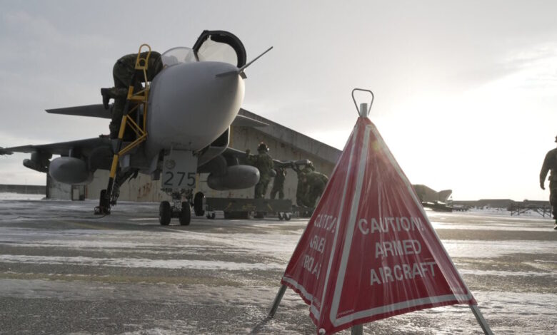 Γροιλανδία:-Δανοί-στρατιώτες-θα-ανατίναζαν-αεροδρόμια-για-να-εμποδίσουν-αμερικανική-εισβολή