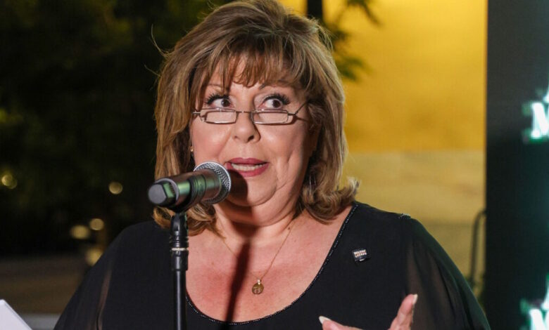 Λένα-Μαντά:-Δεν-είχα-εμπειρίες,-γνώρισα-τον-άντρα-μου-στα-18-μου,-με-αυτόν-έφτασα-μέχρι-τα-60,-έφυγε-και-τελείωσα