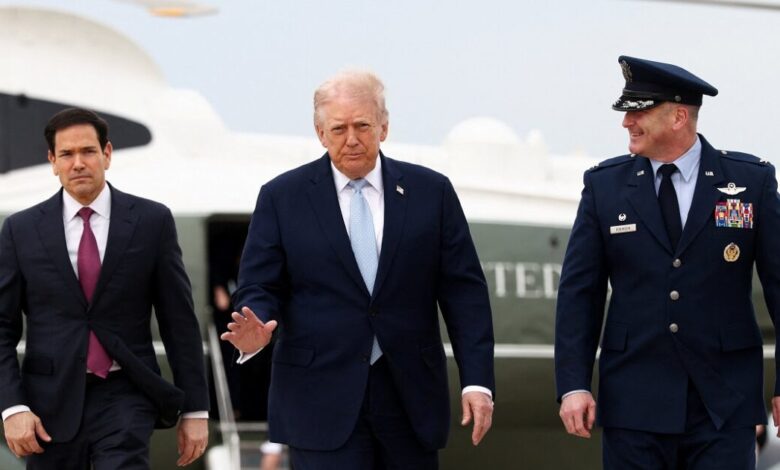 Τραμπ:-Εξετάζει-αποκλιμάκωση-του-πολέμου-και-μεταφορά-της-ευθύνης-για-το-Στενά-του-Ορμούζ-σε-άλλες-χώρες