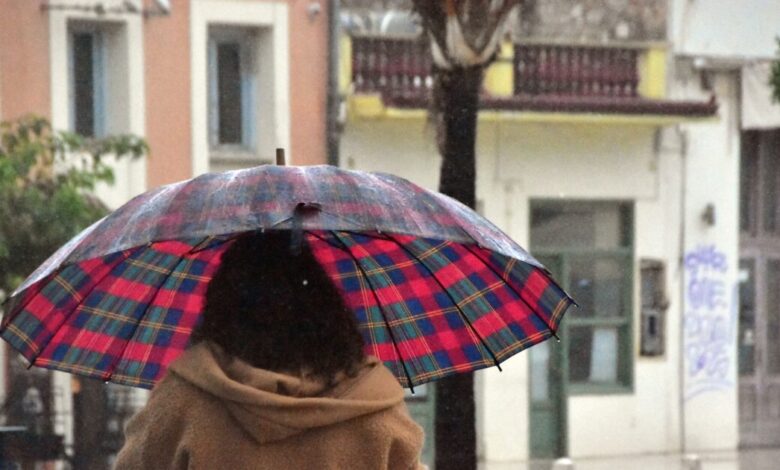 Καιρός-σήμερα:-Λασποβροχές-με-7-μποφόρ-και-χιόνια-στα-βουνά-–-Αναλυτική-πρόγνωση