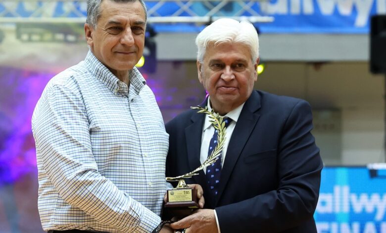 Η-Ομοσπονδία-Πετοσφαίρισης-βράβευσε-την-Περιφέρεια-Θεσσαλίας