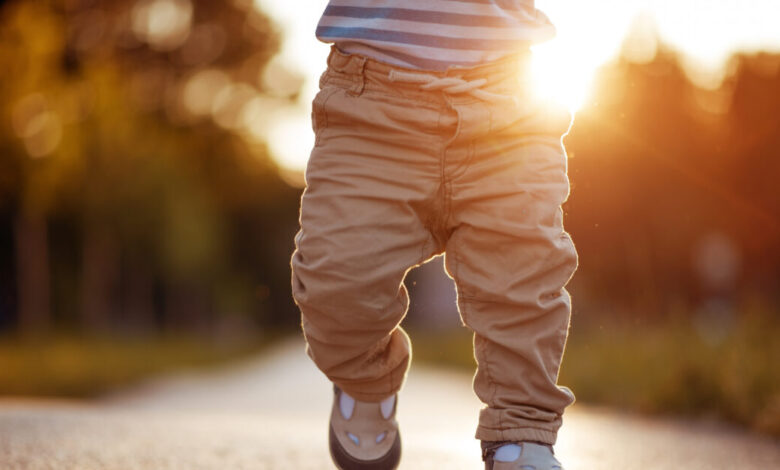 Θεσσαλονίκη:-Παιδάκι-2,5-ετών έφυγε-από-το-σπίτι-του-και-περιφερόταν-στον-δρόμο-–-Συνελήφθη-η-μητέρα