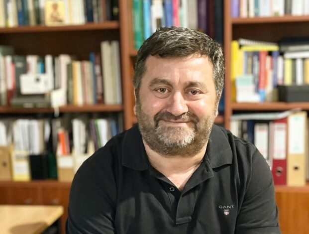 Οι-συμβολισμοί-της-επίσκεψης-Κουρέτα-στην-ορεινή-Χρυσομηλιά,-την-25η-Μαρτίου