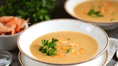 Συνταγή-για-νηστίσιμη-κοκκινιστή-γαριδόσουπα-βελουτέ