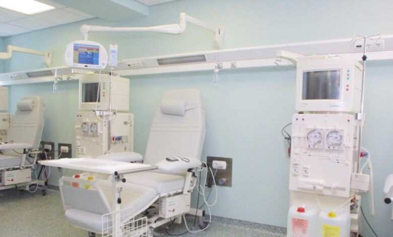 Αίγινα:-Με-παρέμβαση-Γεωργιάδη-λύθηκε-το-πρόβλημα-με-τους-νεφροπαθείς-–-Συνεχίζεται-η-λειτουργία-της-μονάδας-αιμοκάθαρσης