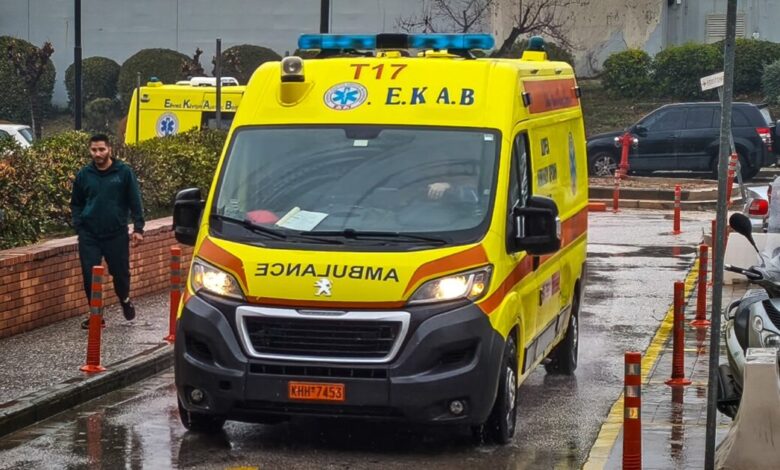 Ιωάννινα:-Αστυνομικός-αυτοπυροβολήθηκε-με-το-υπηρεσιακό-του-όπλο-στο-Αστυνομικό-Μέγαρο