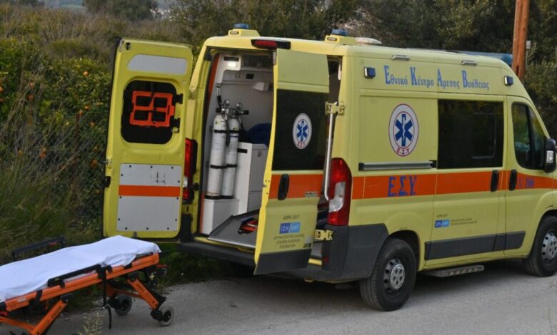 Πλαταμώνας:-Κολώνα-φωτισμού-καταπλάκωσε-6χρονο-στη-μαρίνα