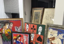 Γιώργος-Τσαγκαράκης:-Η-ανώνυμη-καταγγελία-που-άνοιξε-την-έρευνα-για-τα-πλαστά-έργα-τέχνης-του-γκαλερίστα-στο-Κολωνάκι-–-Δείτε-εικόνες