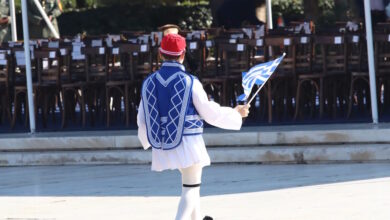 Πως-αμείβεται-η-25η-Μαρτίου-–-Όσα-πρέπει-να-ξέρετε-αν-δουλεύετε