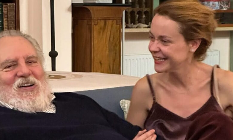 Η-Λένα-Παπαληγούρα-ραγίζει-καρδιές-για-τον-θάνατο-του-πατέρα-της:-«40-ημέρες-και-μου-λείπει-αφάνταστα»