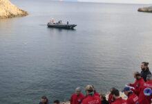 Βουλιαγμένη:-Θρίλερ-με-δύο-δύτες-στα-Λιμανάκια