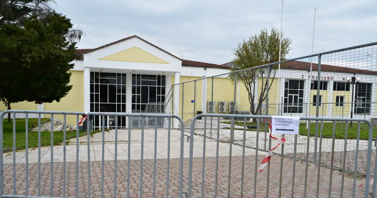 Ώρα-μηδέν-για-τη-μεγάλη-δίκη-των-Τεμπών-–-Όλα-τα-βλέμματα-στο-Γαιόπολις-–-Δείτε-live-όλες-τις-εξελίξεις