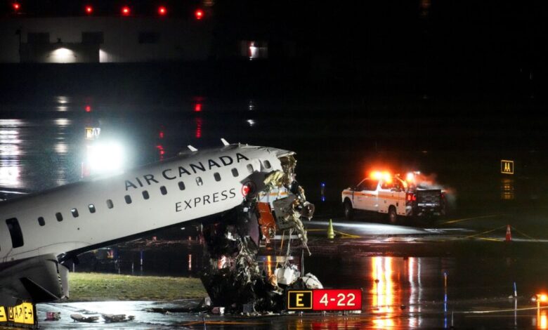 Νέα-Υόρκη:-Κλειστό-το-αεροδρόμιο-la-guardia-μετά-τη-σύγκρουση-αεροπλάνου-με-πυροσβεστικό-στο-αεροδρόμιο-–-Ηχητικό-με-τις-στιγμές-πανικού
