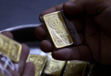 Νέα-βουτιά-για-τον-χρυσό:-Επιταχύνεται-η-πτώση-από-το-6%-στο-άνοιγμα,-χαμηλό-4μήνου