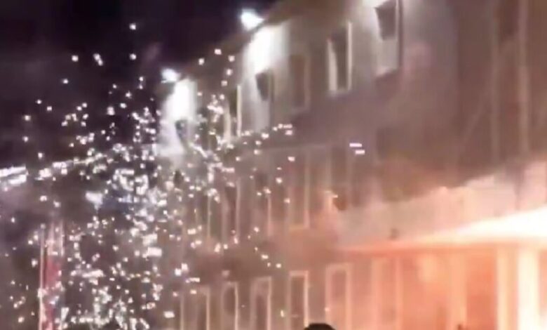 Τίρανα:-Επεισόδια-με-μολότοφ-και-πυροτεχνήματα-μετά-από-διαδήλωση-κατά-του-Ράμα-–-Δείτε-βίντεο