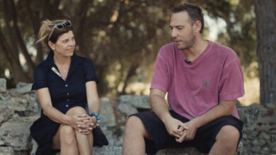 «Ο-Ανδρέας-Λασκαράτος-και-τα-μυστήρια-της-Κεφαλονιάς»,-της-Όλγας-Λασκαράτου-έρχεται-στην-Ταινιοθήκη-της-Ελλάδος