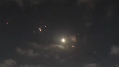 Ισχυρές-εκρήξεις-στην-Ιερουσαλήμ-έπειτα-από-μπαράζ-πυραυλικών-χτυπημάτων-του-Ιράν,-βίντεο-και-φωτογραφίες