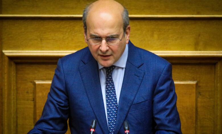 Βουλή:-Ψηφίστηκε-σε-α’-ανάγνωση-το-νομοσχέδιο-για-τη-δημόσια-διοίκηση-–-Χατζηδάκης:-Εμμονικά-απέναντι-η-αντιπολίτευση