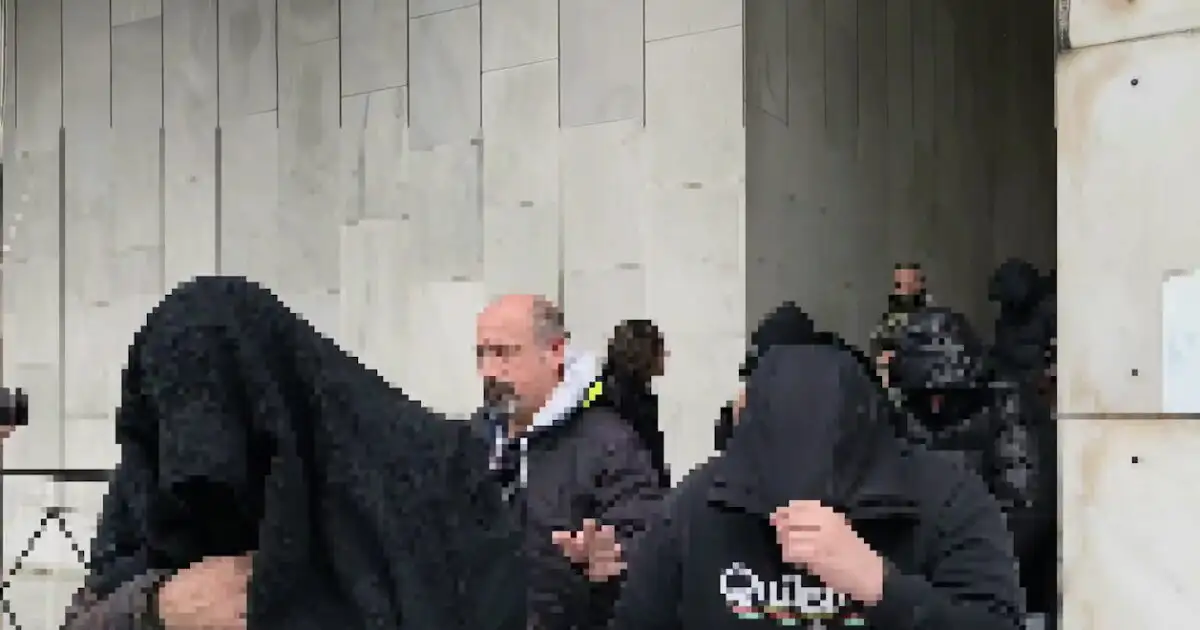 Κύκλωμα-απάτης-στον-ΕΦΚΑ:-«Η-Σούβλα-του-Άρχοντα»,-ο-λογιστής-με-την-porsche-και-ο-άνθρωπος-που-ξετύλιξε-την-υπόθεση