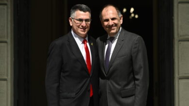 Επικοινωνία-Γεραπετρίτη-με-τον-ΥΠΕΞ-του-Ισραήλ:-Ευχές-για-την-25η-Μαρτίου-από-τον-Γκίντεον-Σαάρ