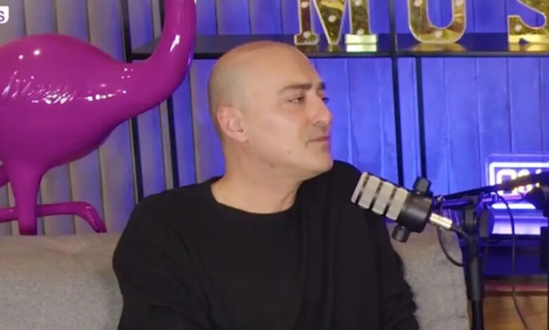 Θανάσης-Αλευράς-για-τη-ψωρίαση:-«Πίστευα-ότι-το-δημιούργησα-εγώ»