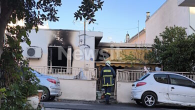 Διπλή-τραγωδία-στον-Βόλο:-«Είδαμε-μία-γυναίκα-να-είναι-μέσα-στις-φλόγες-και-το-παιδί-να-φωνάζει»-λένε-γείτονες-της-οικογένειας