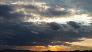 Καιρός-αύριο:-Συννεφιά-σε-Αττική-και-Θεσσαλονίκη-–-Βροχές,-καταιγίδες-και-χιόνια-σε-άλλες-περιοχές