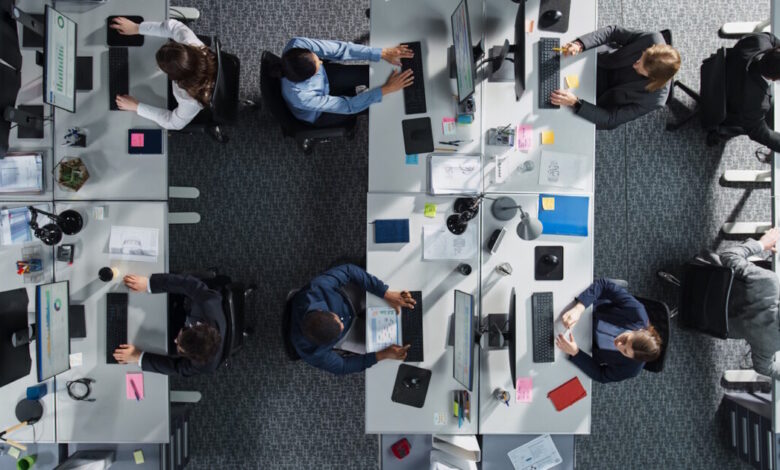 Κατώτατος-μισθός:-Πόσο-θα-αυξηθεί-από-1η-Απριλίου-και-ποιοι-εργαζόμενοι-ωφελούνται,-ανακοινώσεις-στο-υπουργικό-συμβούλιο