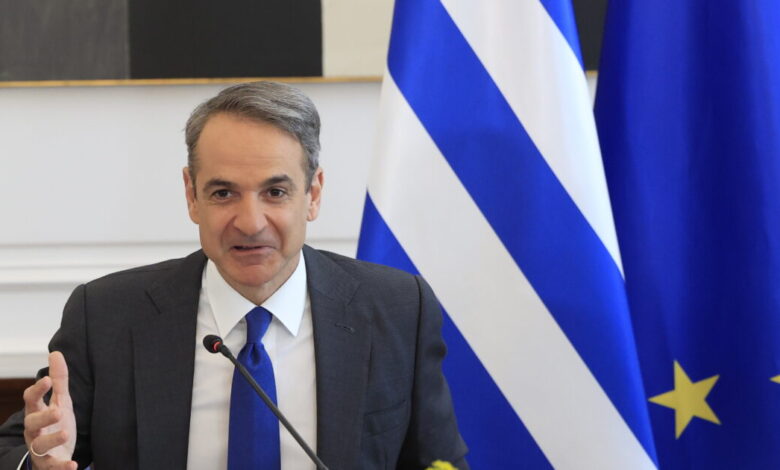 Κατώτατο-μισθό-στα-920-ευρώ-ανακοίνωσε-ο-Κυριάκος-Μητσοτάκης