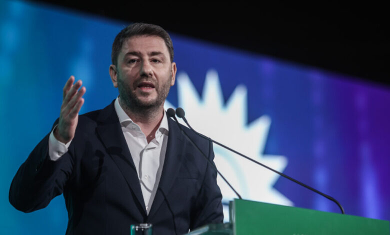 ΠΑΣΟΚ:-Με-ομιλία-Ανδρουλάκη-ανοίγει-την-Παρασκευή-το-4ο-Τακτικό-Συνέδριο,-παρεμβάσεις-από-Παπανδρέου-και-Βενιζέλο-–-Το-αναλυτικό-πρόγραμμα