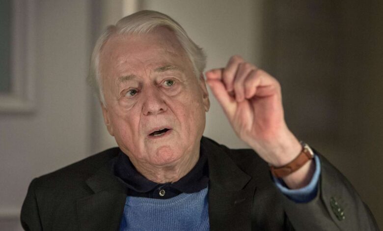 Πέθανε-ο-Γερμανός-σκηνοθέτης-Αλεξάντερ-Κλούγκε