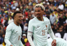 Βραζιλία-–-Γαλλία-1-2:-Οι-τρικολόρ-των-10-παικτών-νίκησαν-με-Εμπαπέ-και-Εκιτικέ