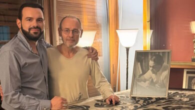 Ο-Γιώργος-Αρσενάκος-και-ο-Γιώργος-Χατζιδάκις-ανακοίνωσαν-την-έκδοση-ενός-ακυκλοφόρητου-έργου-του-Μάνου-Χατζηδάκι