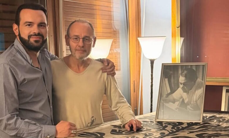 Ο-Γιώργος-Αρσενάκος-και-ο-Γιώργος-Χατζιδάκις-ανακοίνωσαν-την-έκδοση-ενός-ακυκλοφόρητου-έργου-του-Μάνου-Χατζηδάκι