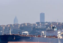 Δεξαμενόπλοιο-τουρκικών-συμφερόντων-με-ρωσικό-πετρέλαιο-χτυπήθηκε-από-drone-κοντά-στα-Στενά-του-Βοσπόρου