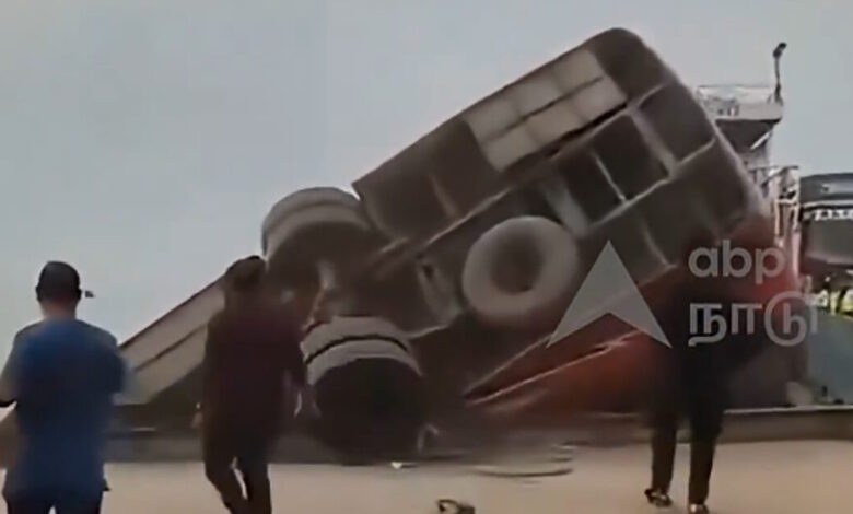 Μπαγκλαντές:-Τους-24-έφτασαν-οι-νεκροί-από-την-πτώση-του-λεωφορείου-στο-ποτάμι