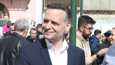 Χάρης-Δούκας:-«Μεγαλύτερό-μου-λάθος-όταν-σβήστηκαν-τα-ονόματα-των-θυμάτων-των-Τεμπών»