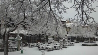 Χιόνια-πέφτουν-στην-Ελλάδα-και-τον-Μάρτιο:-Ντύθηκαν-στα-λευκά-ορεινές-περιοχές-της-χώρας-αλλά-και-η-Κέρκυρα