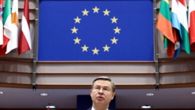 Ντομπρόβσκις:-Χαμηλότερη-φορολόγηση-της-ηλεκτρικής-ενέργειας-στο-πακέτο-μέτρων-που-θα-παρουσιάσει-η-Κομισιόν