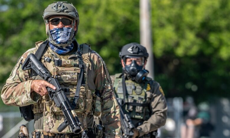 Σεμινάρια-σε-Έλληνες-της-υπηρεσίας-Μετανάστευσης-από-τους-τραμπούκους-της-ice;