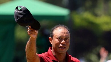 Τάιγκερ-Γουντς:-Τροχαίο-ατύχημα-για-τον-αστέρα-του-γκολφ-–-Τούμπαρε-το-αυτοκίνητο